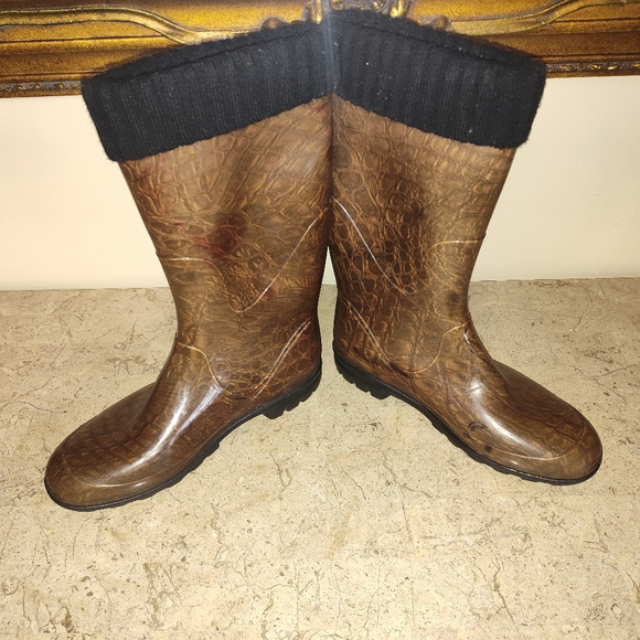 KAMIK - Picture 6 of 8